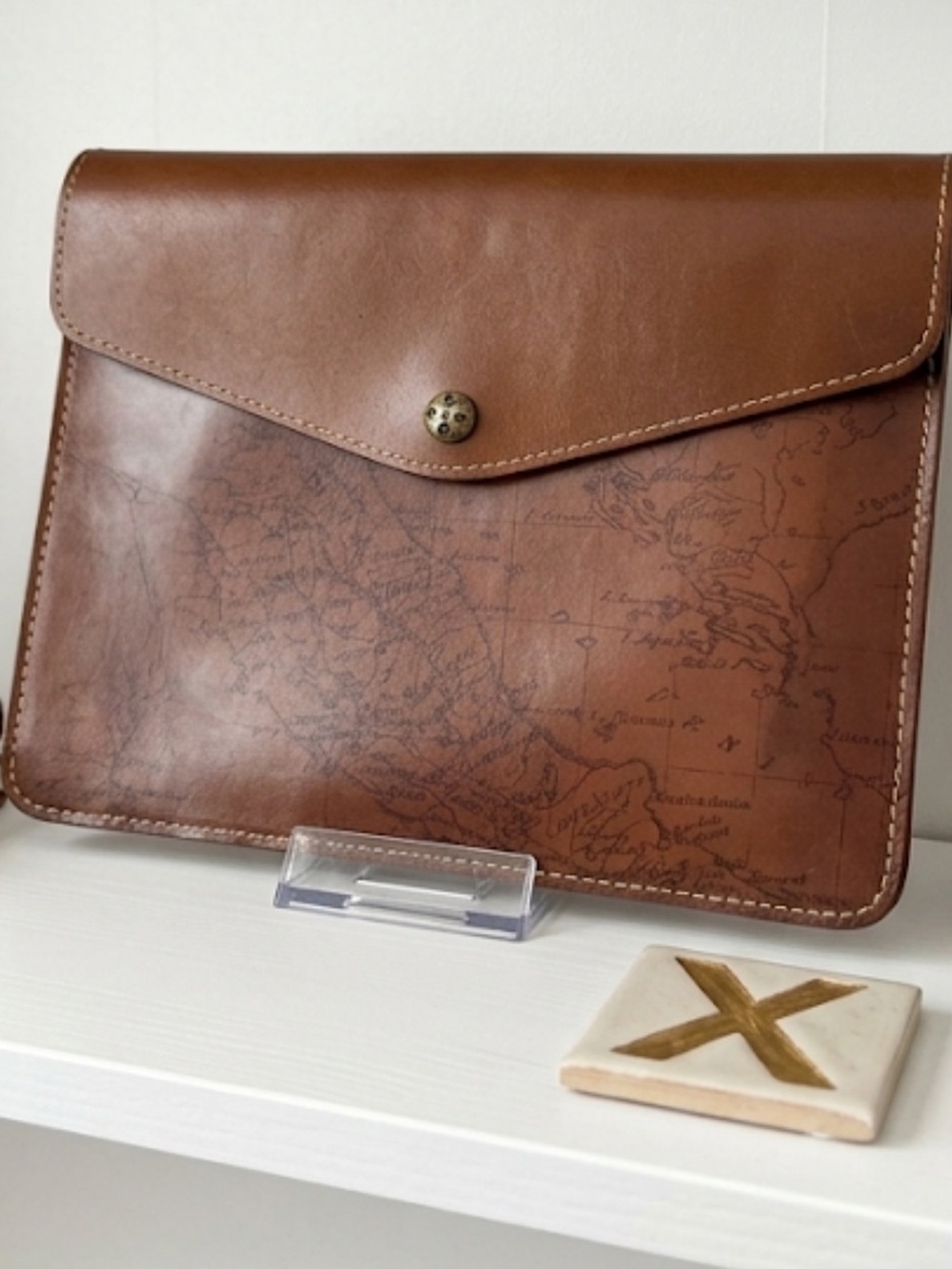 Patricia Nash NWOT midi tech IPad portfolio Rust Riot Map-Print Leather